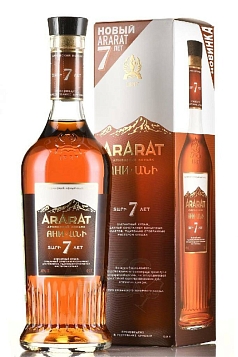 Коньяк Арарат Ани 7лет 0,5л п/у АРМЕНИЯ